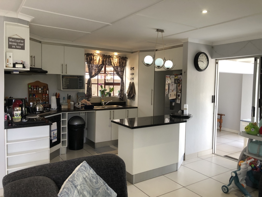 2 Bedroom Property for Sale in Nahoon Valley Park Eastern Cape